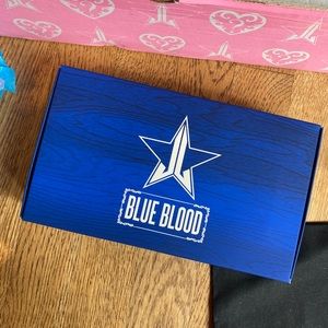 Jeffree Star Blue blood palette